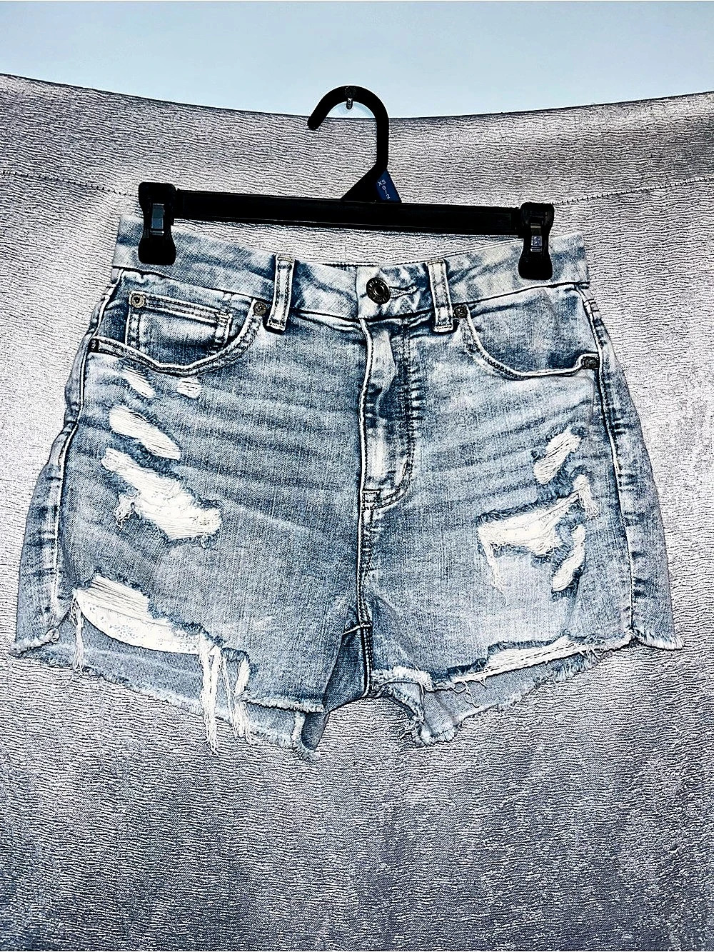 American Eagle AE Next Level High-Waisted Ripped Denim Short Small
